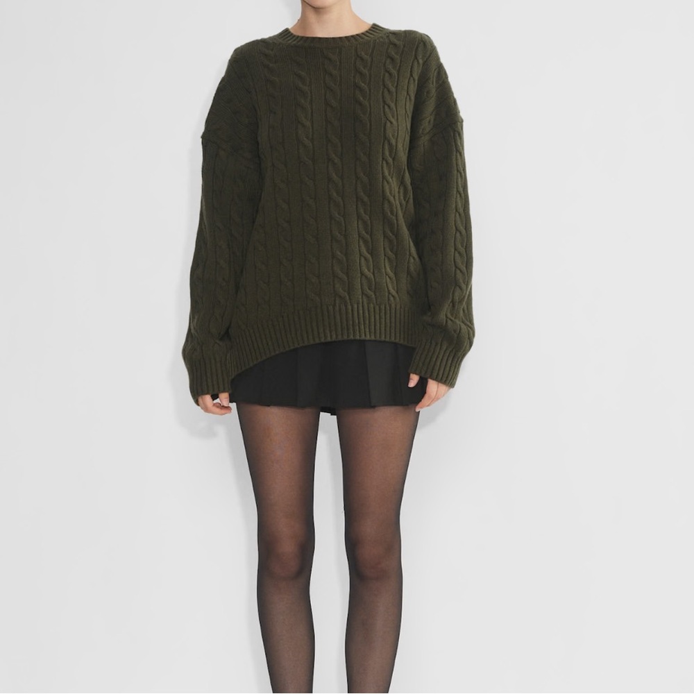 Aritzia Sunday Best Peggy Sweater
